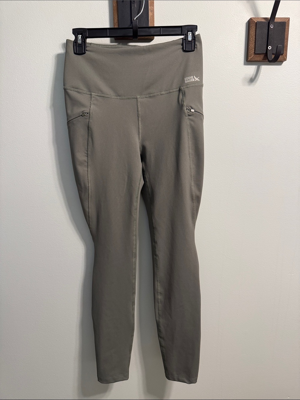 Eddie Bauer Olive Active High-Waist Leggings